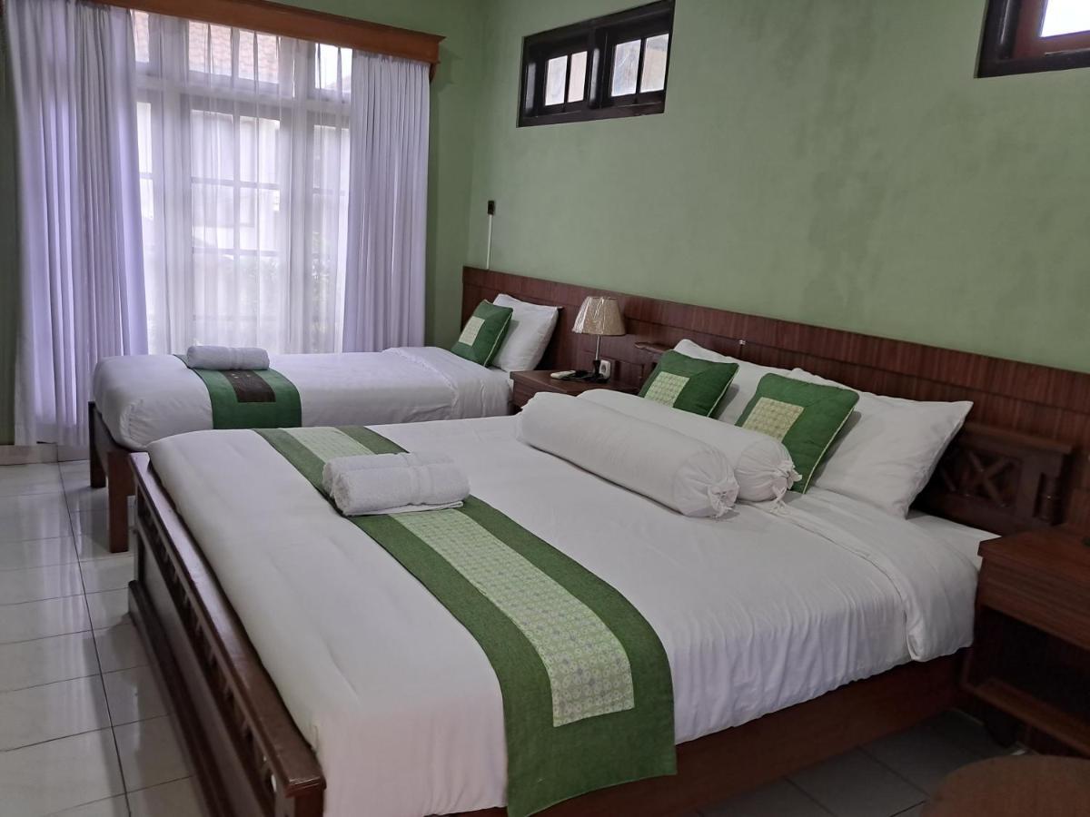 Griya Jene Homestay Syariah Ngabean Exteriér fotografie