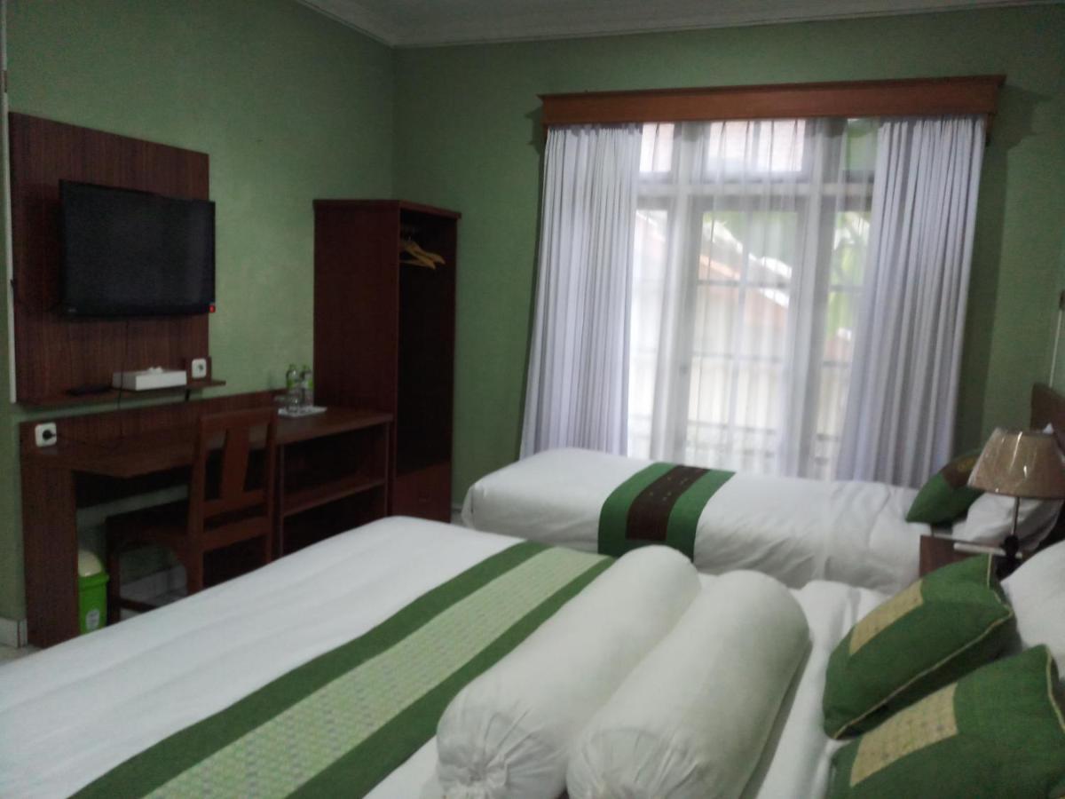 Griya Jene Homestay Syariah Ngabean Exteriér fotografie